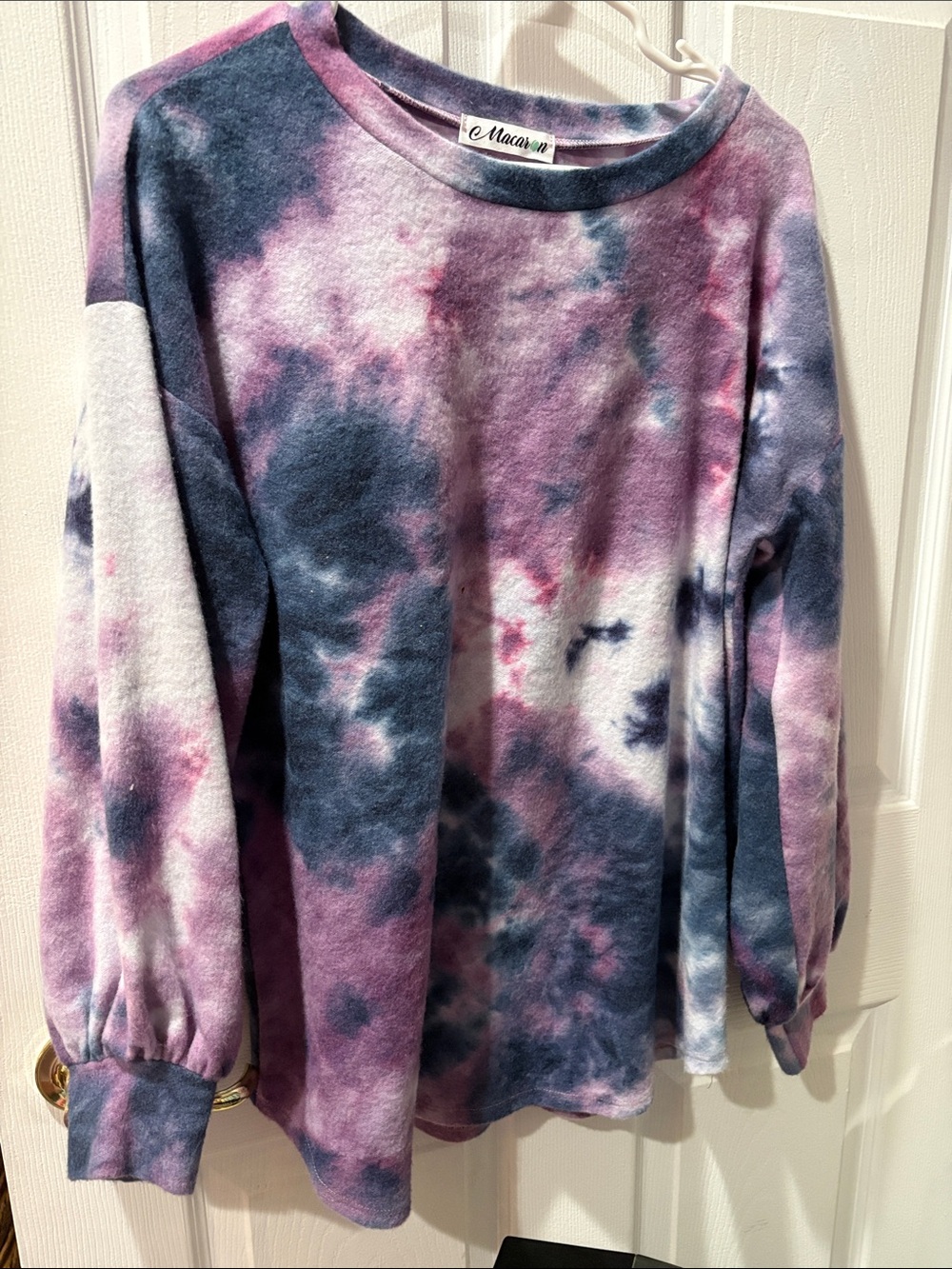 Macaron blue and purple tie dye brushed top NWOT